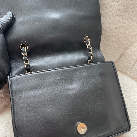 Tory Burch Fleming Shoulder Bag - Picture 6 of 9